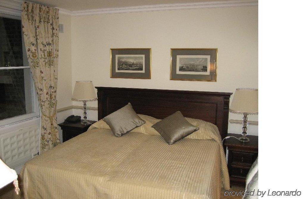 Lord Milner Hotel Londen Kamer foto